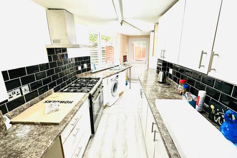 3 bedroom semi-detached house to rent, BEAUTIFUL 3 BED HOUSE | LEYTON | AVAILABE NOW , London E10