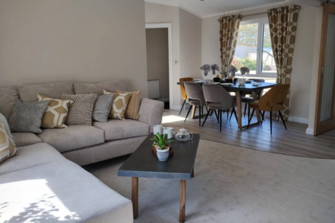 2 bedroom park home for sale, Rochester Kent