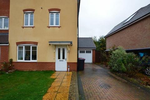 4 bedroom house to rent, Florence Mews, Slough, Berkshire, SL3