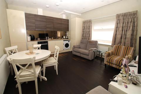 2 bedroom apartment for sale, 6-16 Southgate Road, Potters Bar EN6
