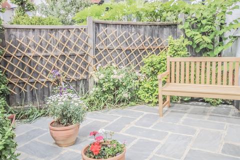 1 bedroom flat to rent, Clifton Gardens, Golders Green, NW11