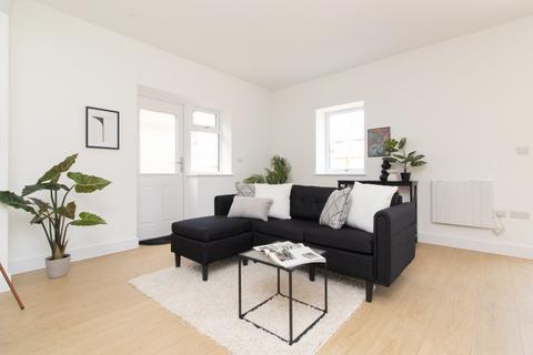 2 bedroom flat to rent, Norfolk Road, Margate, Kent, CT9