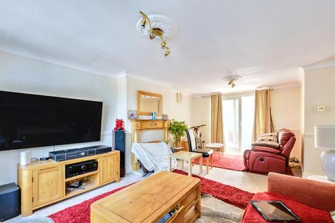 3 bedroom end of terrace house for sale, Cuxton Close, Strelley, Nottingham