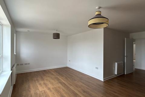 2 bedroom flat to rent, Meridian Close, Ramsgate, Kent, CT12