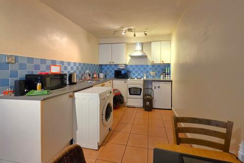 1 bedroom ground floor flat for sale, 8 Kirtleton Avenue, Weymouth