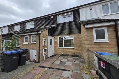 2 bedroom terraced house to rent, Wellington Avenue, Edmonton, N9