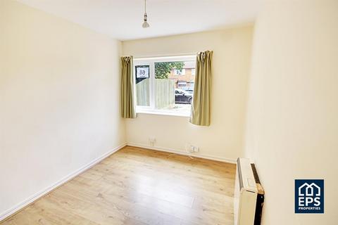 2 bedroom house share to rent, Howard Close, CB5