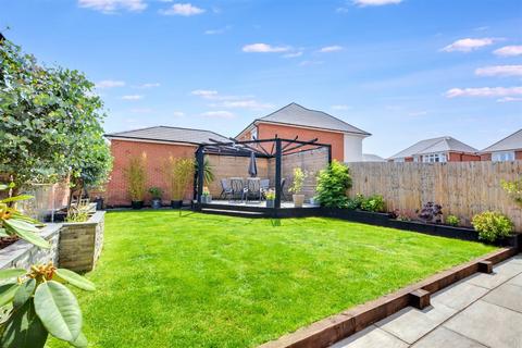 4 bedroom detached house for sale, Heritage Road, Castle Donington