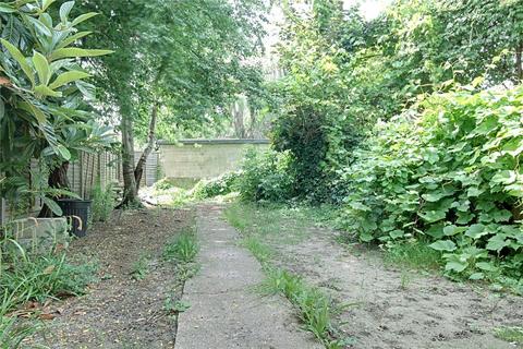 2 bedroom semi-detached house to rent, Devonshire Road, London, N9