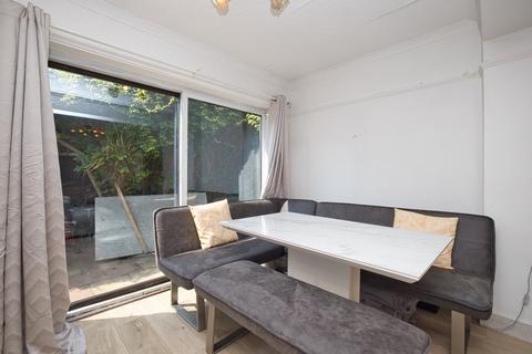 3 bedroom bungalow for sale, Greenhill Gardens, Minster, Ramsgate, Kent, CT12