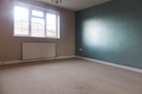 2 bedroom terraced house to rent, Furlong Close, Swindon SN25
