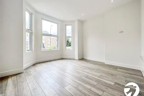 3 bedroom duplex to rent, Sidcup Road, Mottingham, London, SE9