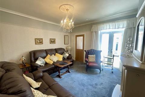 4 bedroom semi-detached house for sale, Aughton Road, Swallownest, Sheffield, Rotherham, S26 4TG