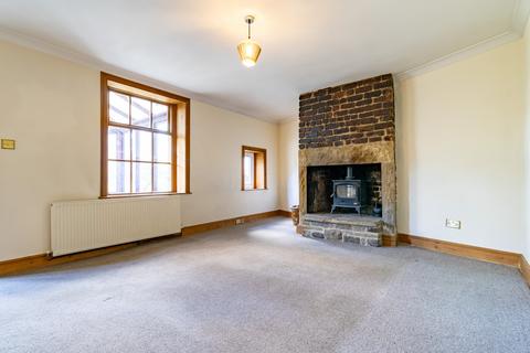 5 bedroom detached house to rent, New Road, Middlestown, Wakefield, WF4