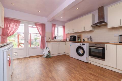 3 bedroom semi-detached house for sale, Nash Court Gardens, Margate, Kent, CT9
