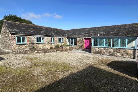 2 bedroom detached house to rent, The Stables, Davidstow