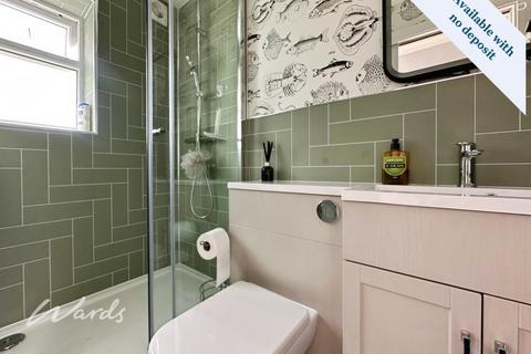 4 bedroom semi-detached house to rent, Woodlands Road Ditton ME20