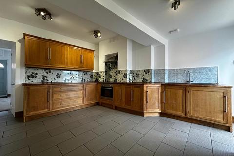 2 bedroom terraced house to rent, Chapel Street, Tiverton EX16