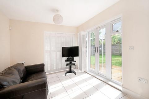 4 bedroom detached house to rent, Richmond Avenue, Kings Hill, ME19 4FE