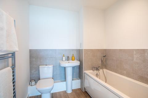 2 bedroom apartment to rent, at Vantage Tower, 6 Austen Heights , Centenary Plaza SO19