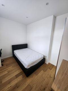 3 bedroom house share to rent, Bath Road, Bristol BS4