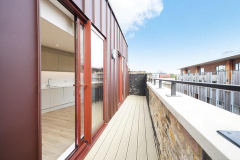 3 bedroom flat to rent, Dunelm Street, Stepney, E1