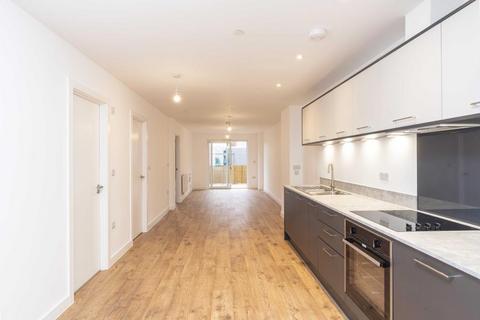2 bedroom flat to rent, Dalby Avenue, Bristol BS3