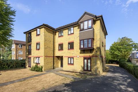 The Avenue, Surrey KT4