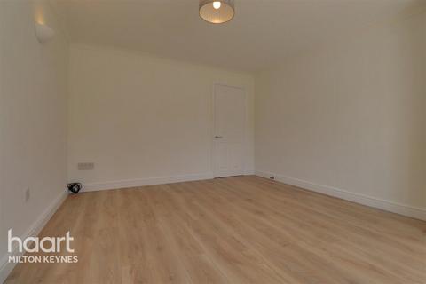 3 bedroom detached house to rent, Eddington Court, Emerson Valley