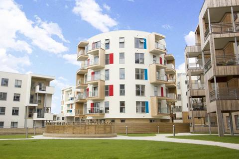 2 bedroom apartment to rent, Glenalmond Avenue, Cambridge