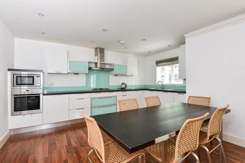 2 bedroom apartment to rent, Sunningdale,  Berkshire,  SL5