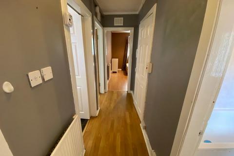 1 bedroom flat to rent, Ranald Gardens, Springhall, Rutherglen, Glasgow G73