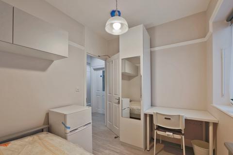 Flat share to rent, Watford Way, Hendon Central