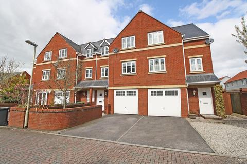 4 bedroom terraced house to rent, Seabrook Mews, Exeter