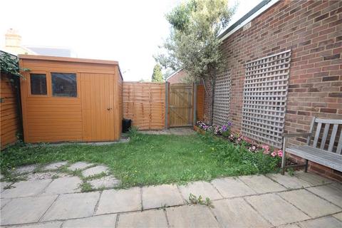 1 bedroom apartment to rent, Thorpe Lea Road, Egham, Surrey, TW20