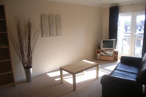 1 bedroom apartment to rent, Aveley House, Illiffe Close, Reading, RG1