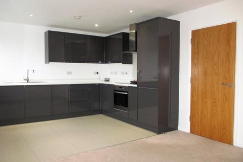 2 bedroom apartment to rent, New Road, Hythe