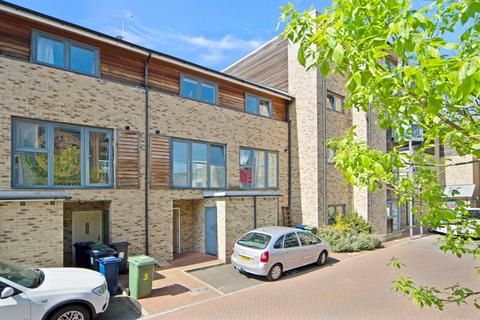 2 bedroom terraced house to rent, Scholars Walk, Cambridge