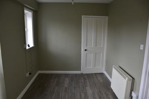 3 bedroom end of terrace house to rent, Ipswich Road, Rougham