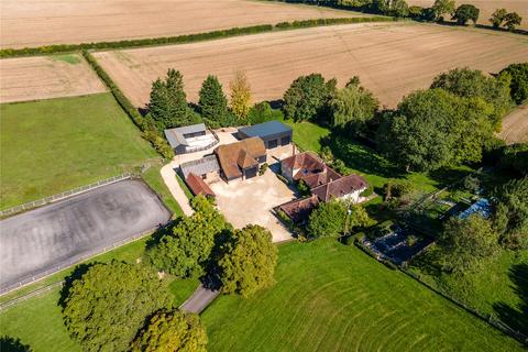 7 bedroom detached house to rent, Park Lane, High Wycombe HP14