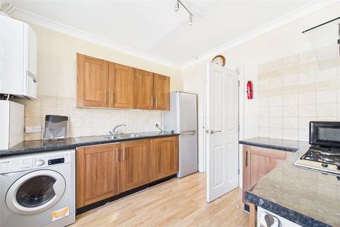 2 bedroom apartment to rent, Kings Grove, Maidenhead, Berkshire, SL6
